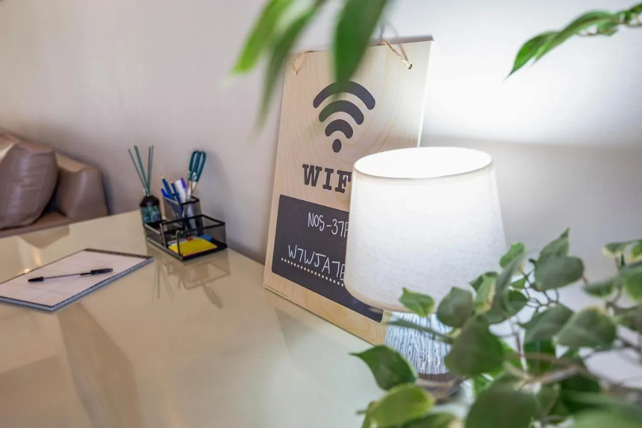 Renovated Vilamoura Penthouse Near Marina & Beach
