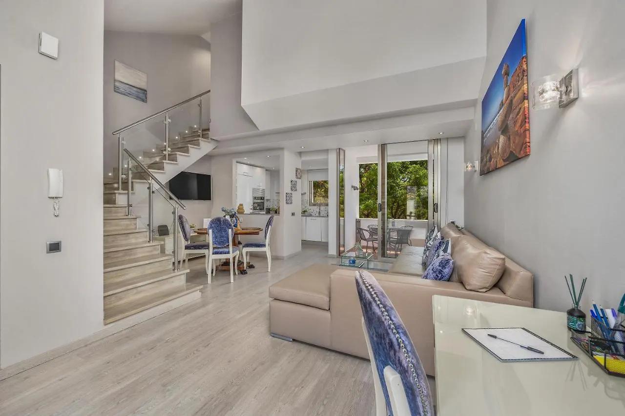 Renovated Vilamoura Penthouse Near Marina & Beach contacts