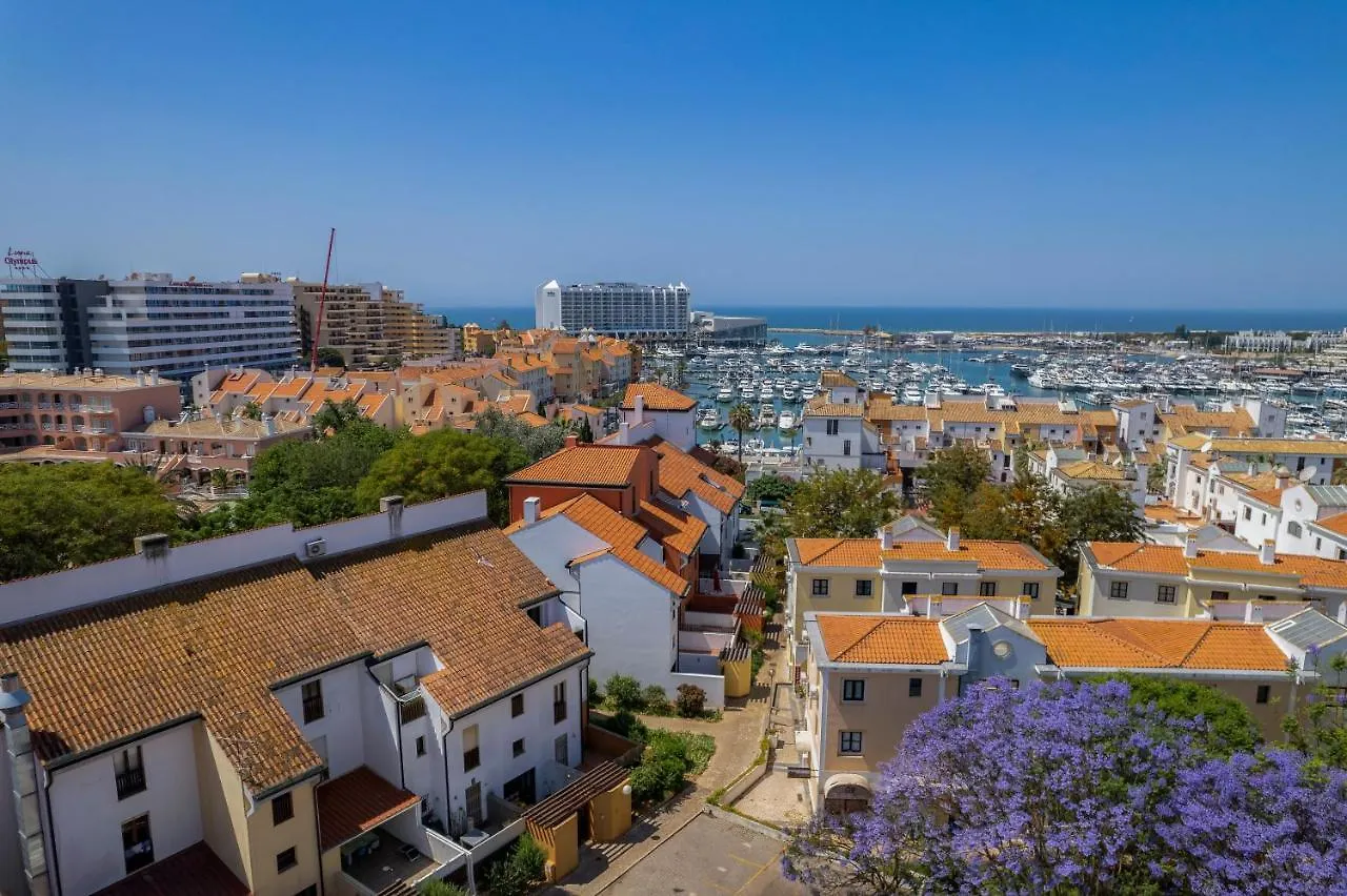 Renovated Vilamoura Penthouse Near Marina & Beach Apartment