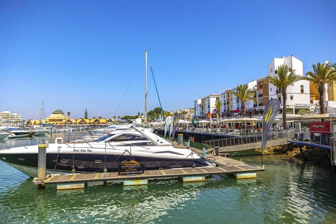 Renovated Vilamoura Penthouse Near Marina & Beach