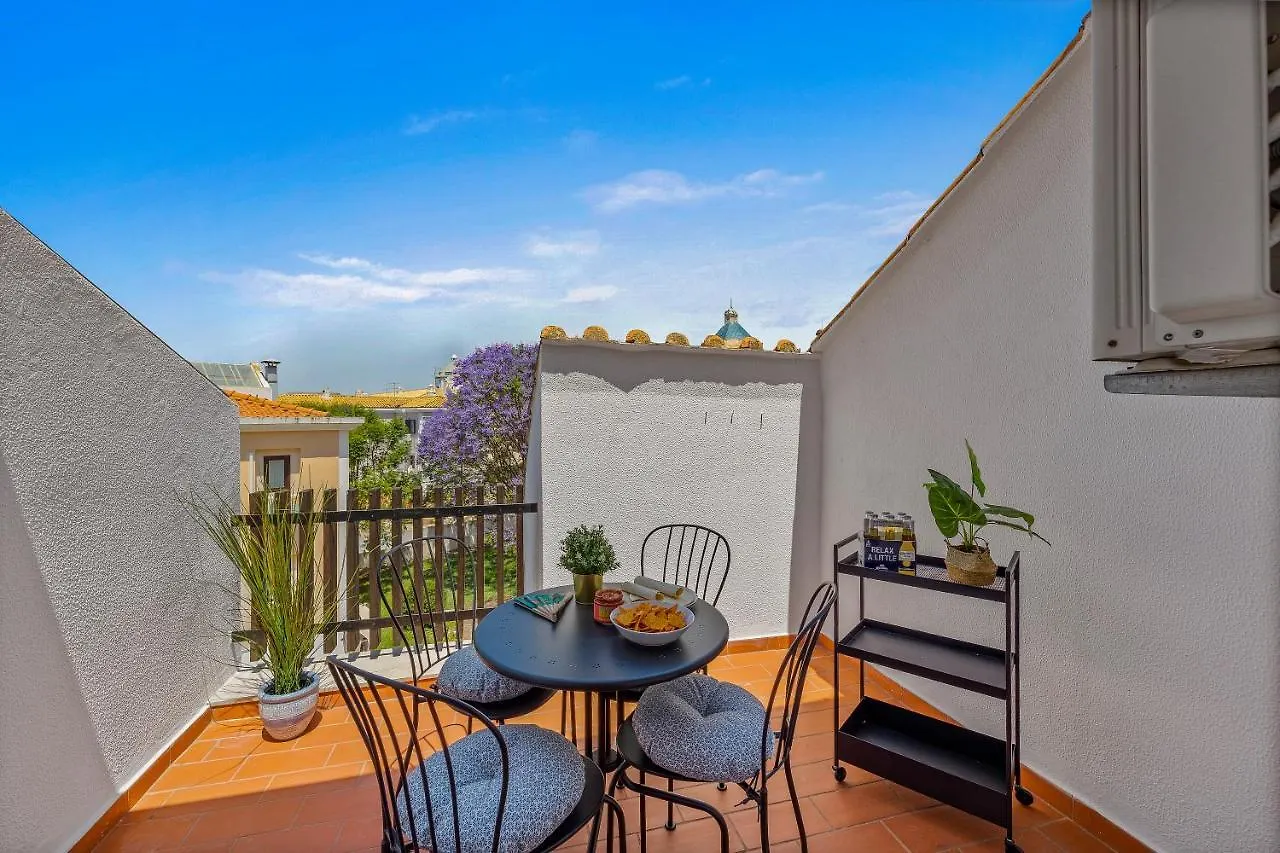 Renovated Vilamoura Penthouse Near Marina & Beach Apartment